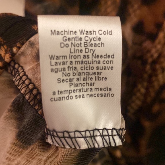 VENUS Dress Like NEW size S in allover animal print - Picture 7 of 7